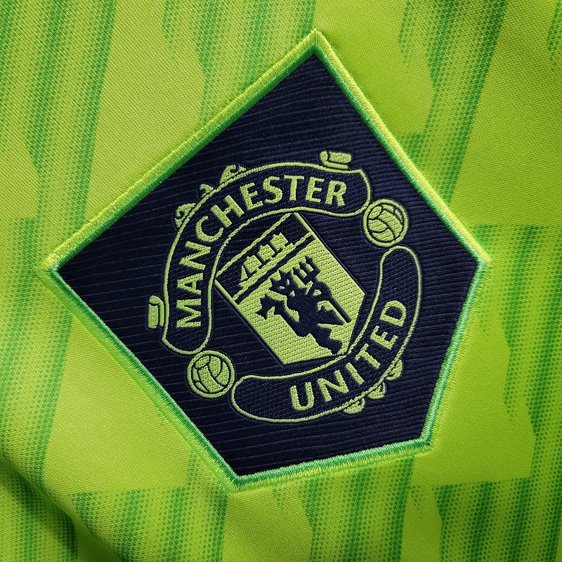 Manchester United 22-23 away