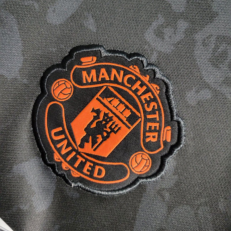 Manchester United 19-20 away